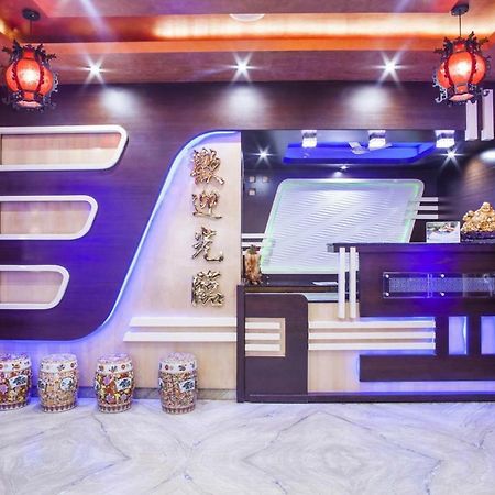 Hotel Lee Garden 푸리 외부 사진